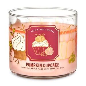 Bath & Body Works - Pumpkin Cupcake 3-Wick Candle